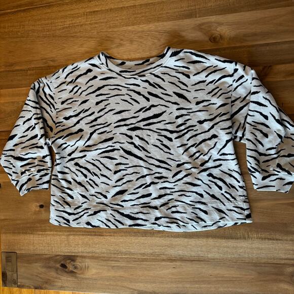 Velvet By Graham and Spencer lightweight cotton sweatshirt size medium - Picture 11 of 13